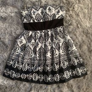 Strapless black and white mini dress